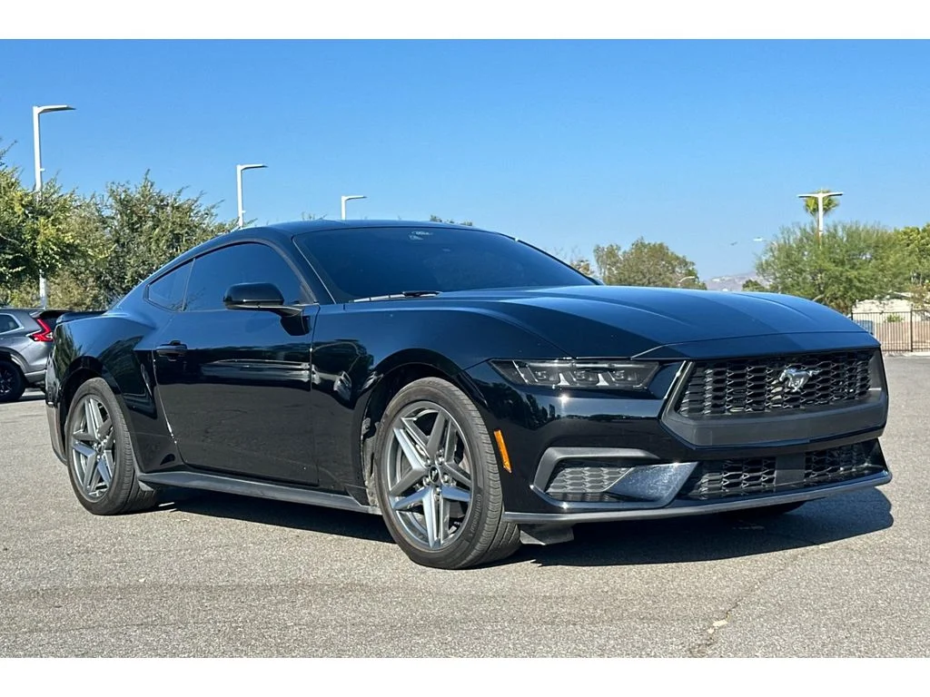 Used 2025 Shadow Black Ford EcoBoost image 8
