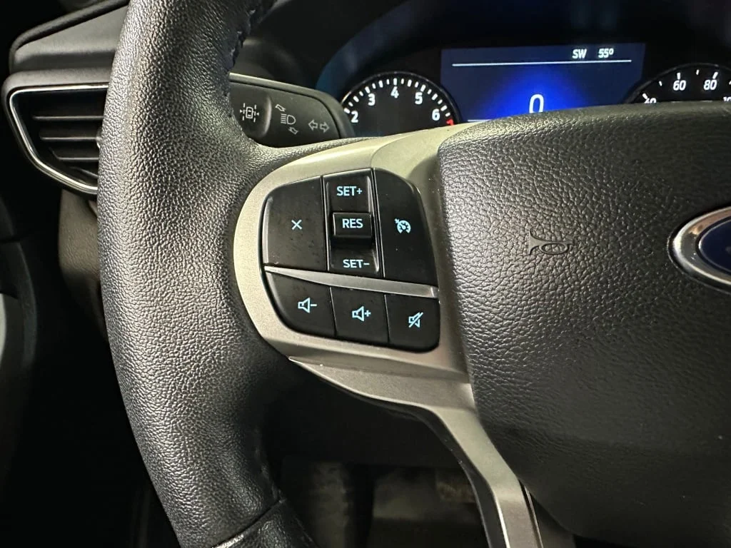 2023 Ford Explorer XLT - Photo 10