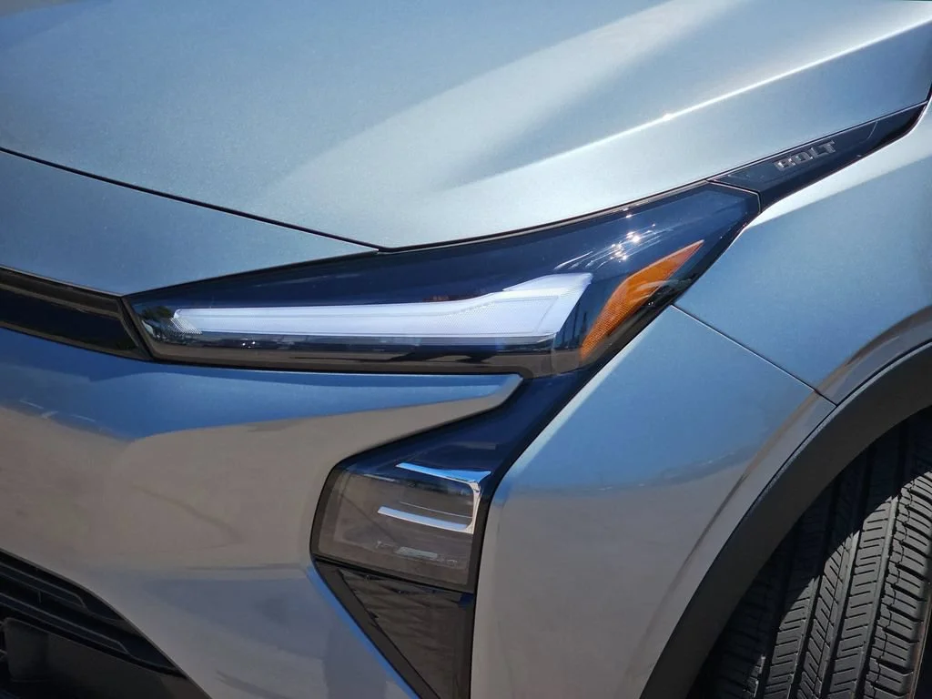 2027 Chevrolet Bolt LT - Photo 33