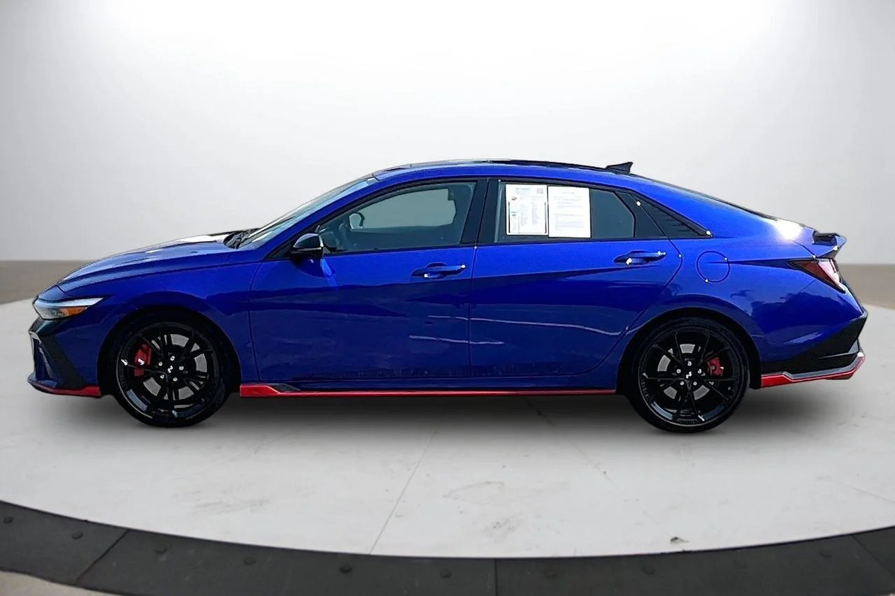 Used 2025 Blue Hyundai Base image 5