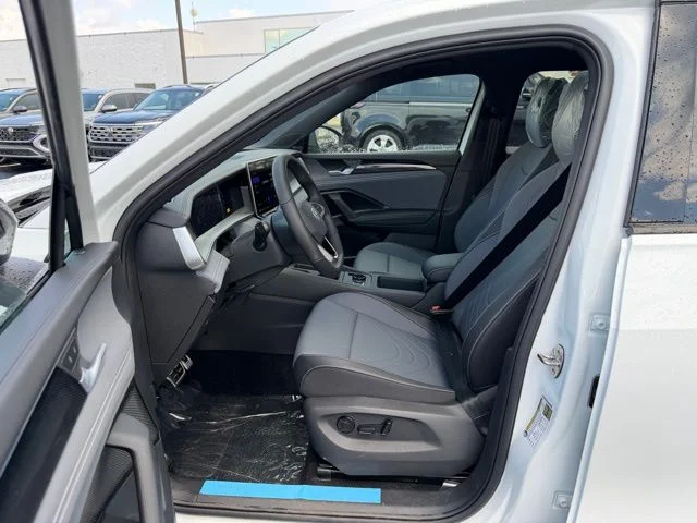 New 2026 White Volkswagen 2.0T SE R-Line Black image 8