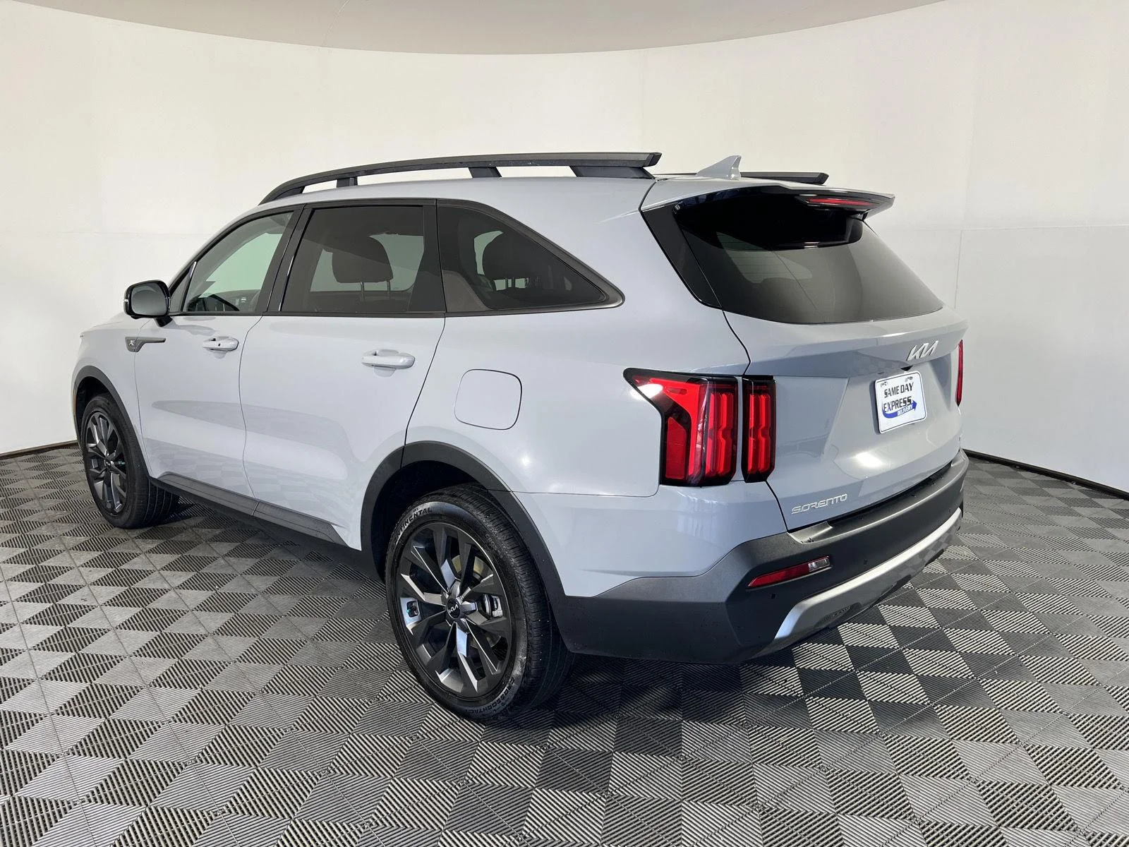 Used 2023 Gy Kia X-Line SX Prestige image 30