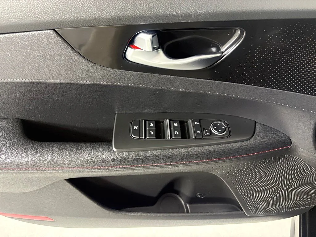 Used 2023 Black Kia GT image 19