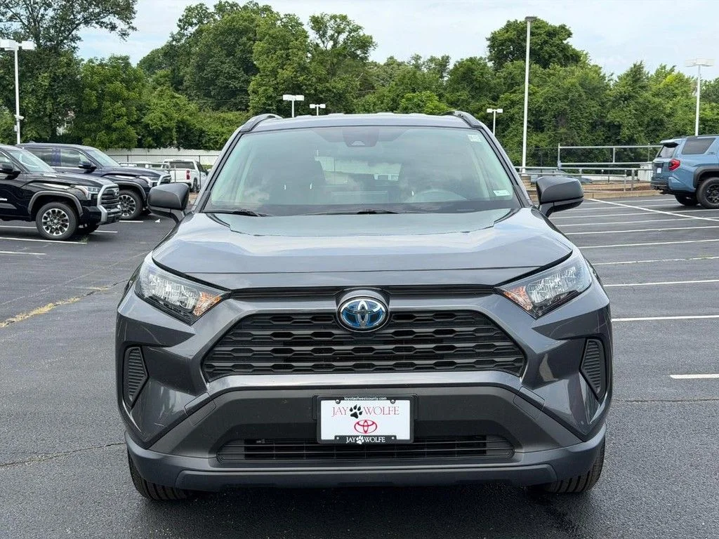 Certified Used 2022 Gray Toyota LE image 10