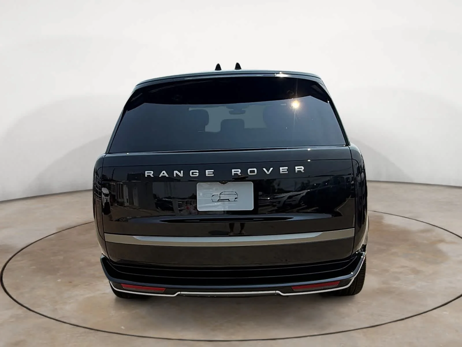 New 2026 Santorini Black Land Rover SE image 4