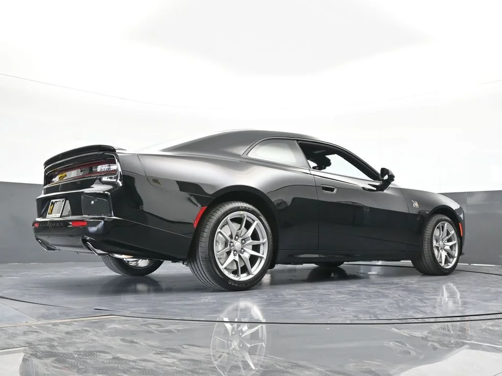 New 2026 Diamond Black Crystal Pearlcoat Dodge Scat Pack image 53