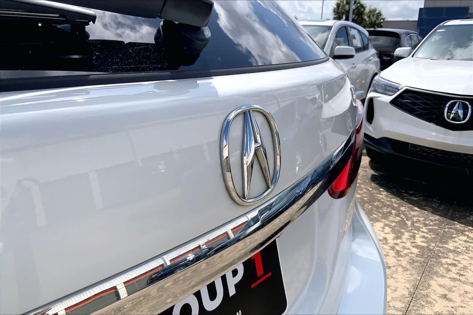 Used 2020 Platinum White Pearl Acura w/Technology Pkg image 10