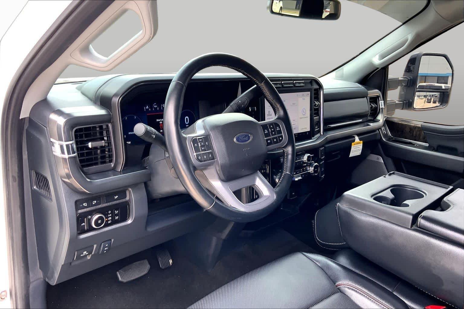 Used 2024 Oxford White Ford LARIAT image 17