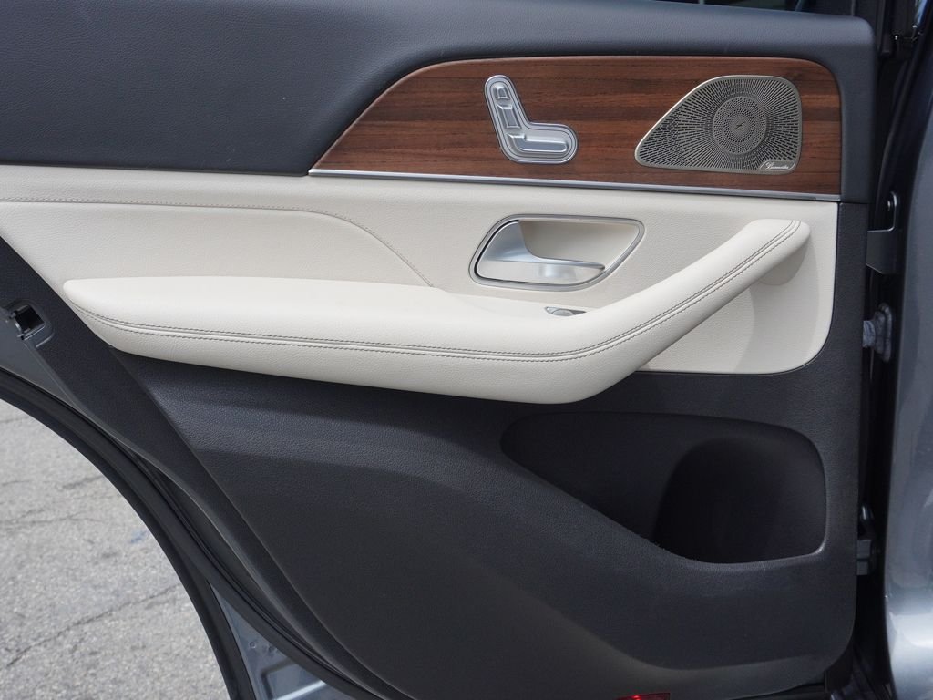 Used 2023 Gray Mercedes-Benz GLE 350 image 27