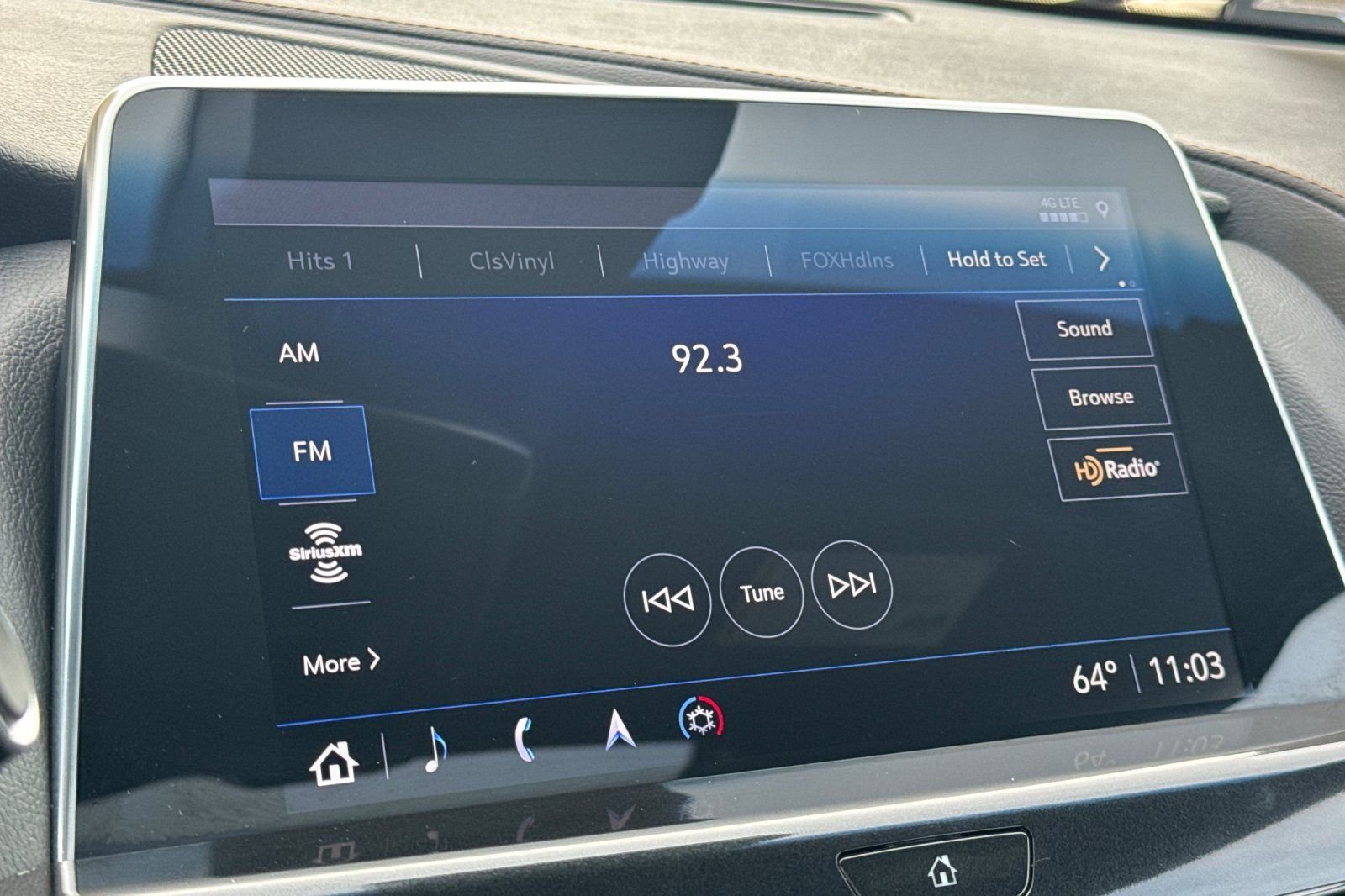 Used 2023 White Cadillac Sport image 19