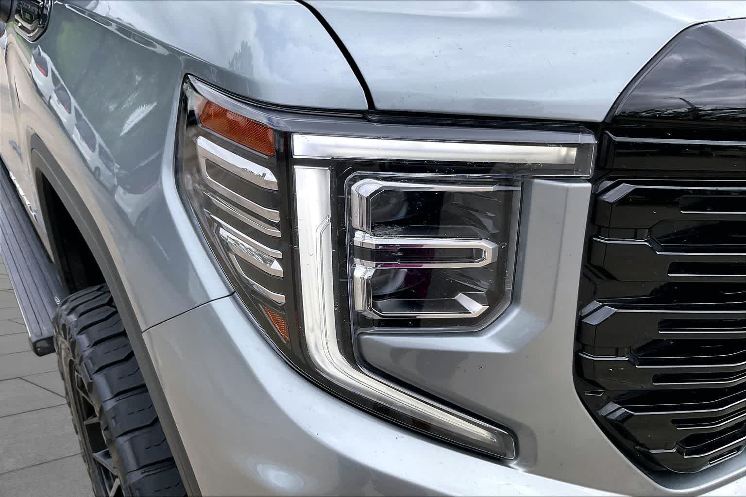 Used 2023 Sterling Metallic GMC Denali Ultimate image 27