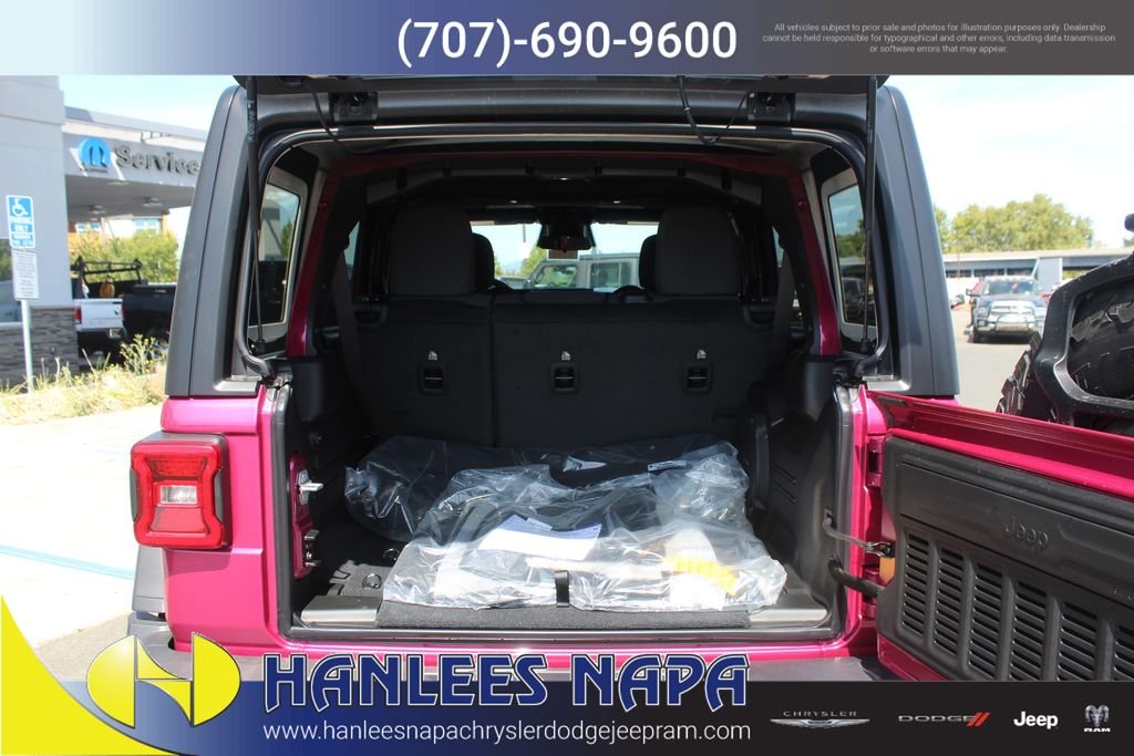New 2026 Tuscadero Pearlcoat Jeep Sport S image 10