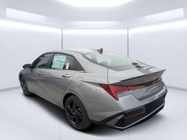 New 2026 Silver Hyundai SEL Sport image 5