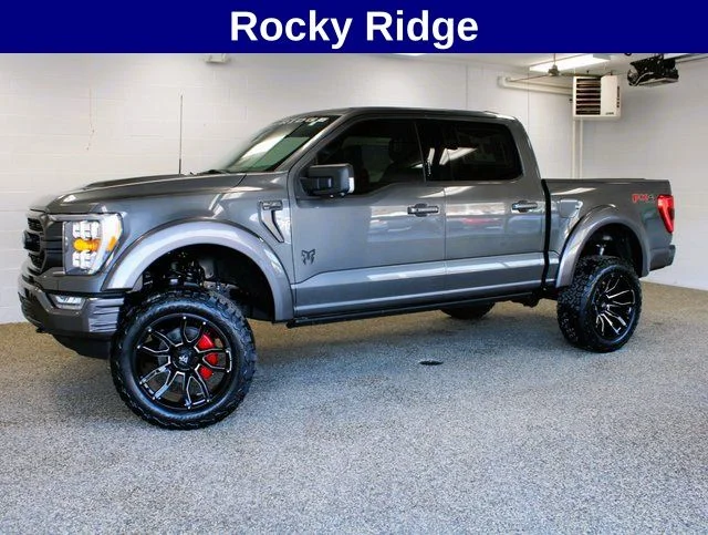 New 2023 Gray Ford XLT image 1