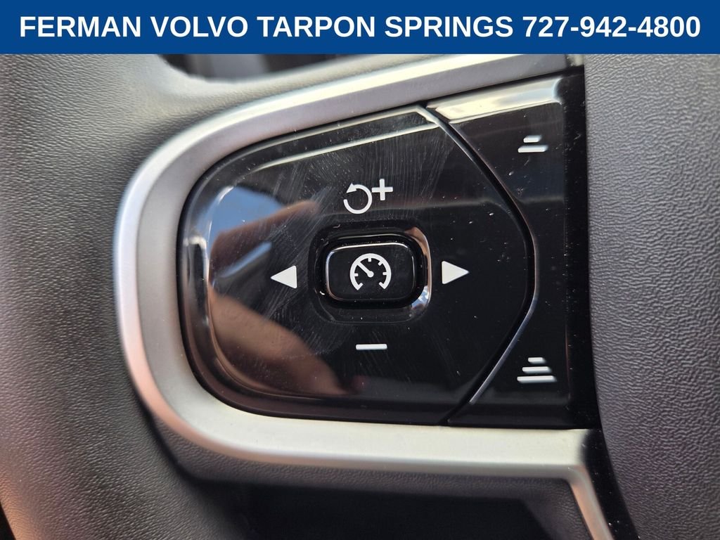 New 2026 Aurora Silver Volvo Core image 32