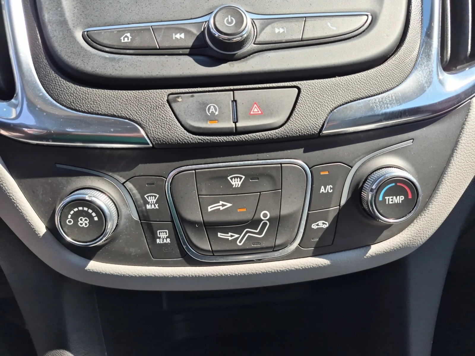 Used 2024 Summit White Chevrolet LS image 14