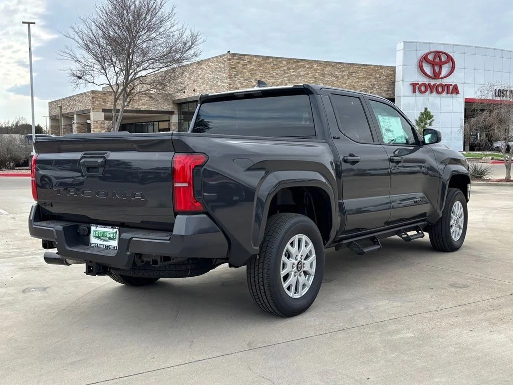 2025 Toyota Tacoma SR5 - Photo 26