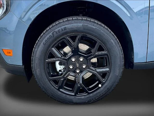 New 2026 Azure Gray Metallic Tri-Coat Ford Lariat® image 44