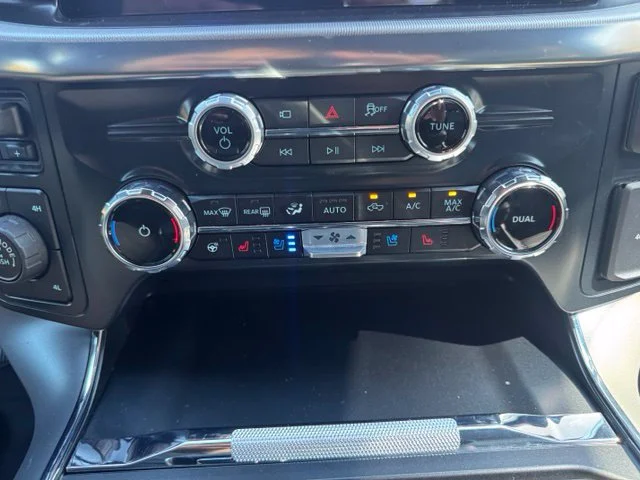 Used 2026 Gray Ford Lariat image 28