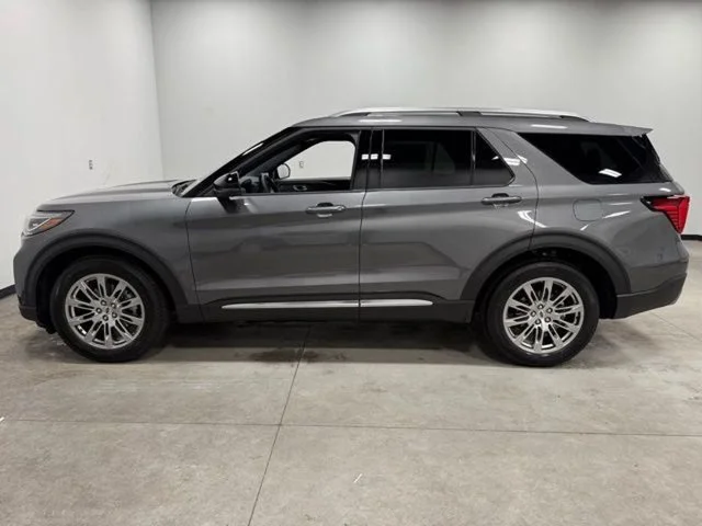 Used 2026 Gray Ford Platinum image 8