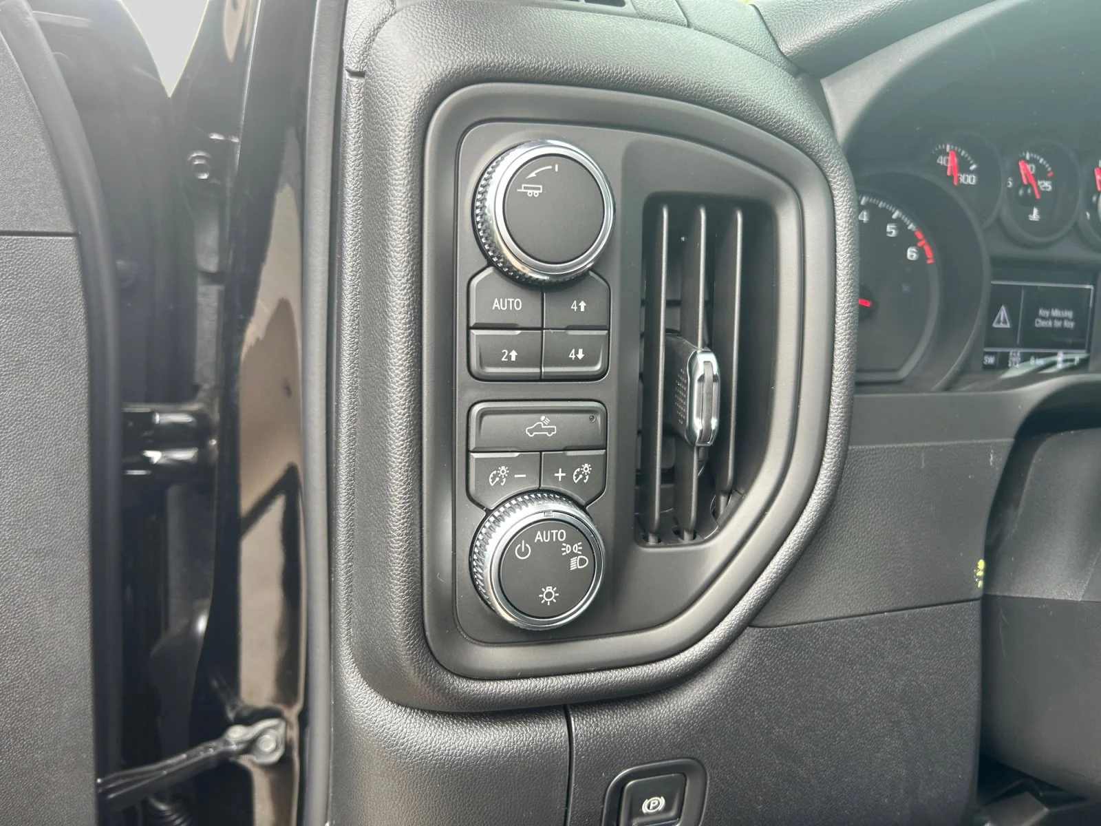New 2026 Onyx Black GMC Pro image 15
