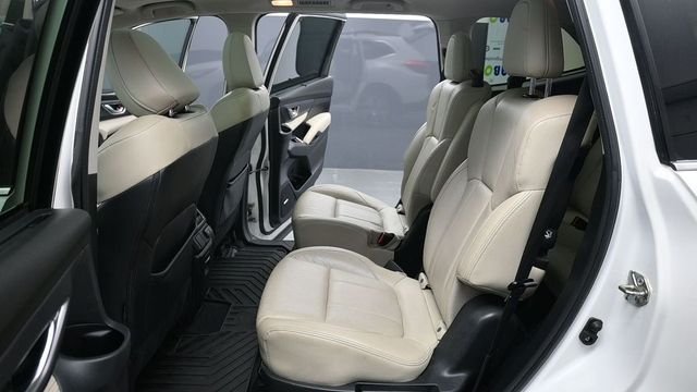 Used 2020 White Subaru Limited image 19