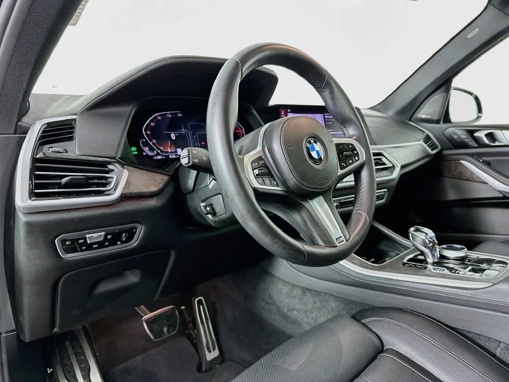 Used 2021 Carbon Black Metallic BMW xDrive40i image 10