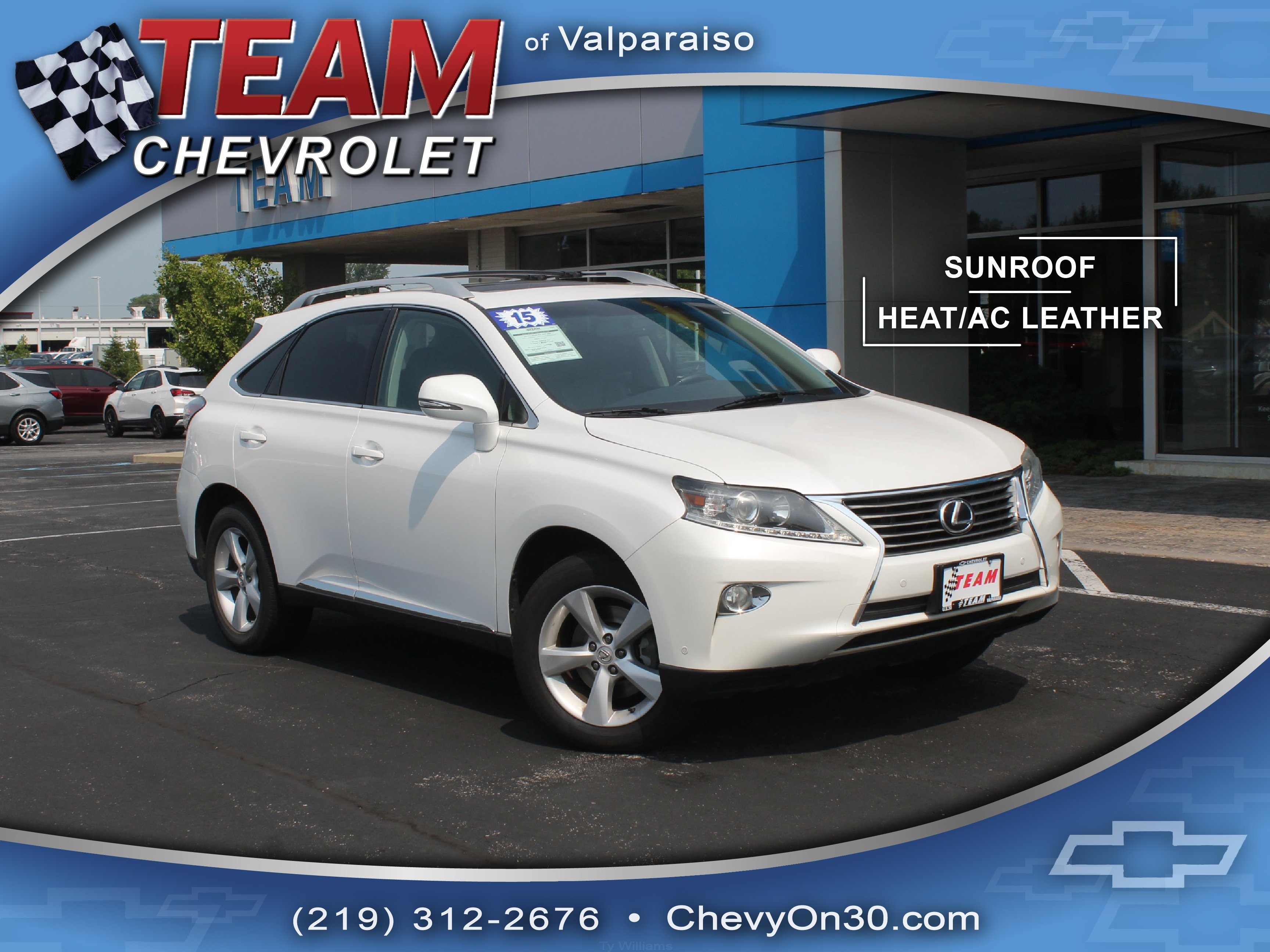 Used 2015 White Lexus  image 1