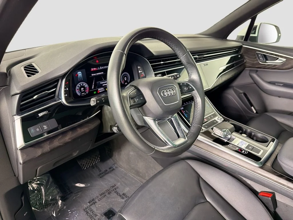 Used 2021 White Audi 45 Premium image 9
