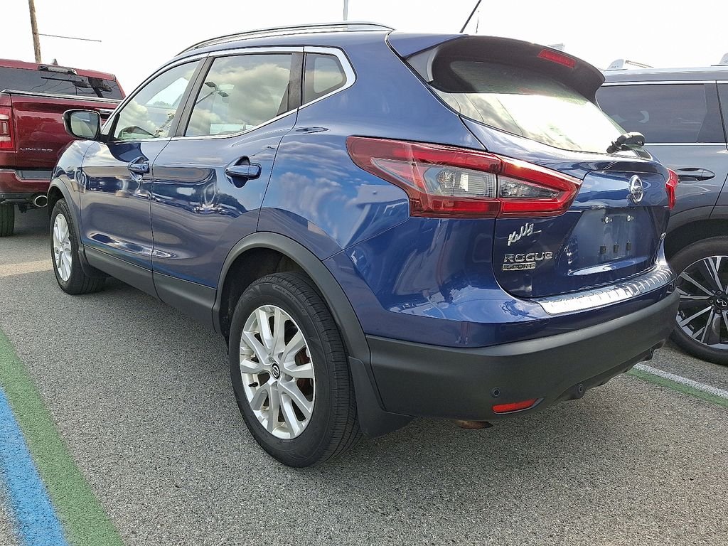 Used 2021 Blue Nissan SV image 4