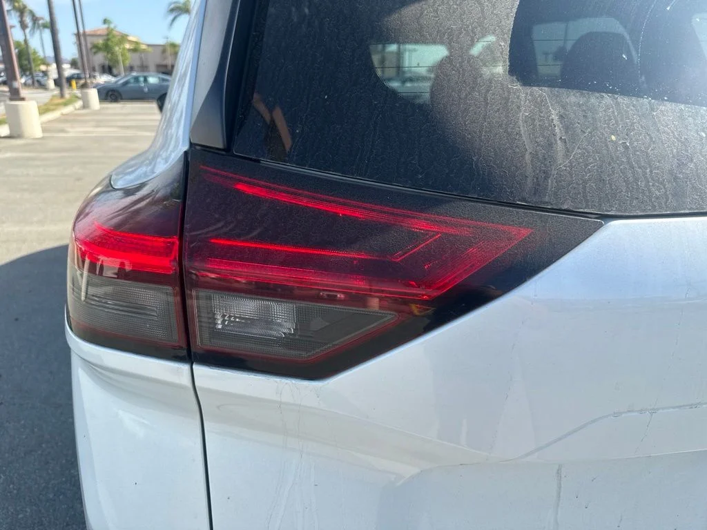 Used 2024 White Nissan SV image 7