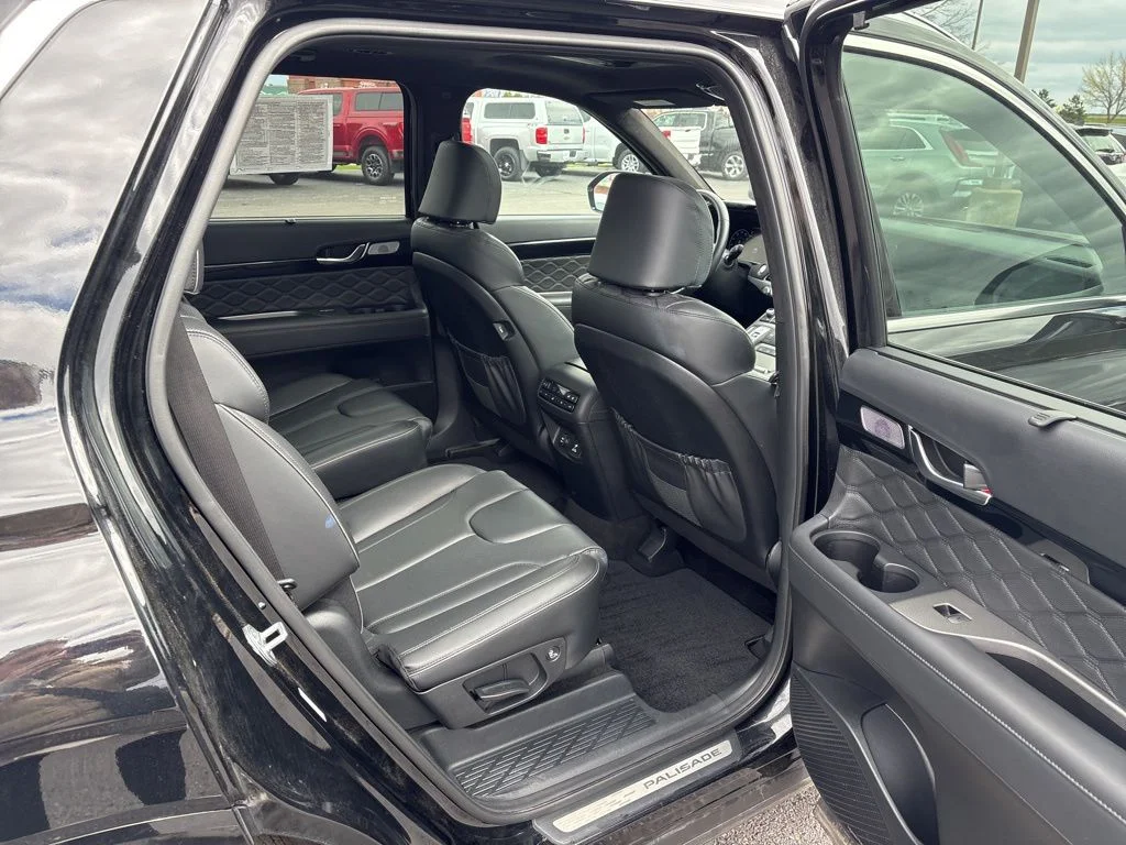 Used 2022 Abyss Black Pearl Hyundai Calligraphy image 29