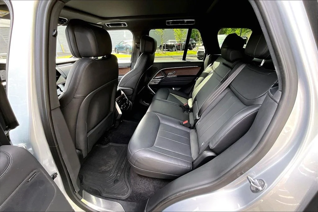 Certified Used 2023 Gray Land Rover SE image 28