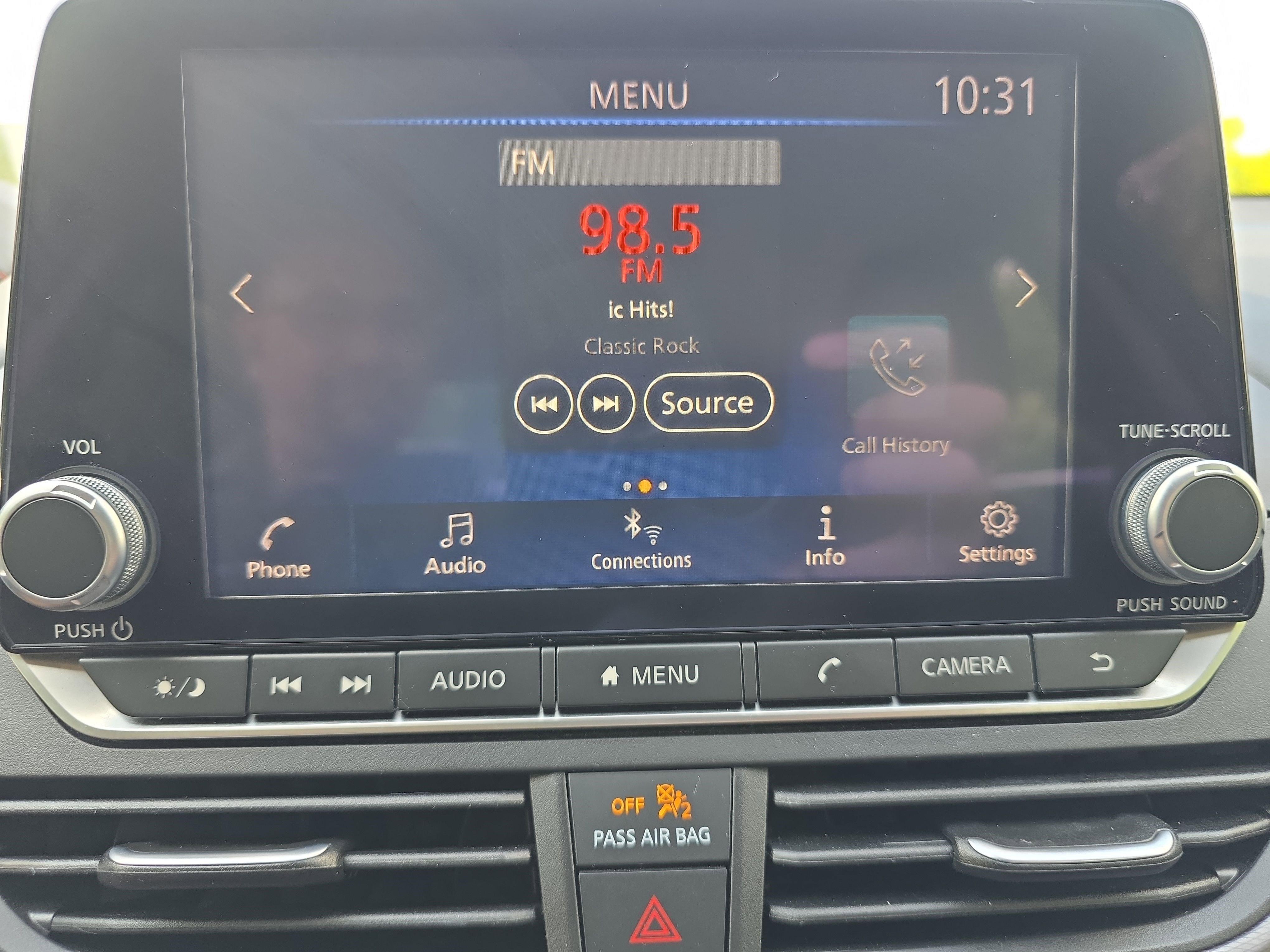 Used 2025 Super Black Nissan SR image 24