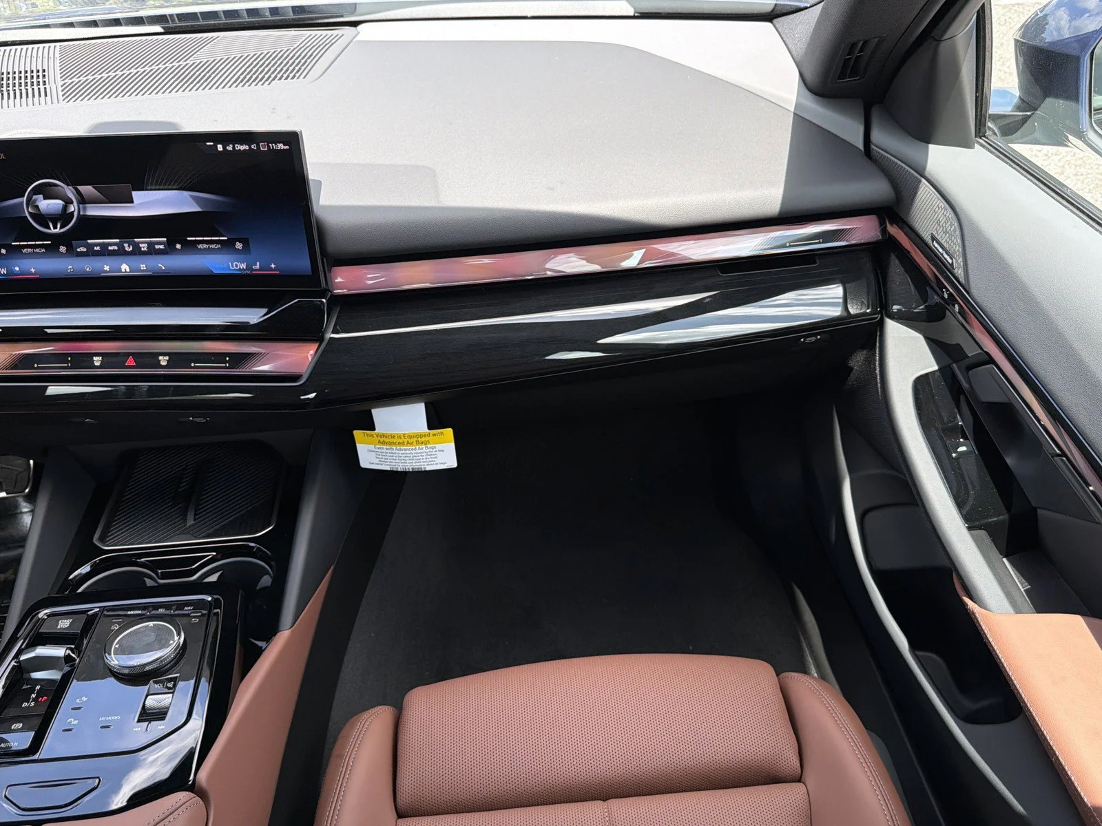 New 2026 Dune Grey Metallic BMW 30 xDrive image 17