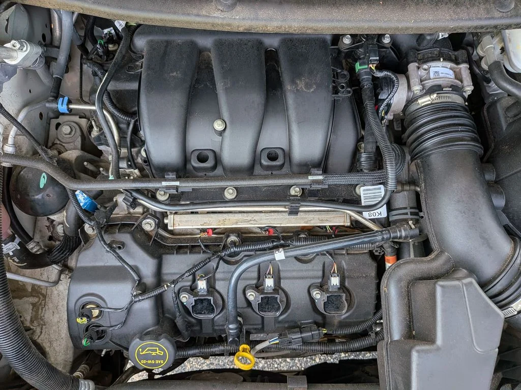 Used 2018 Silver Ford Limited image 10