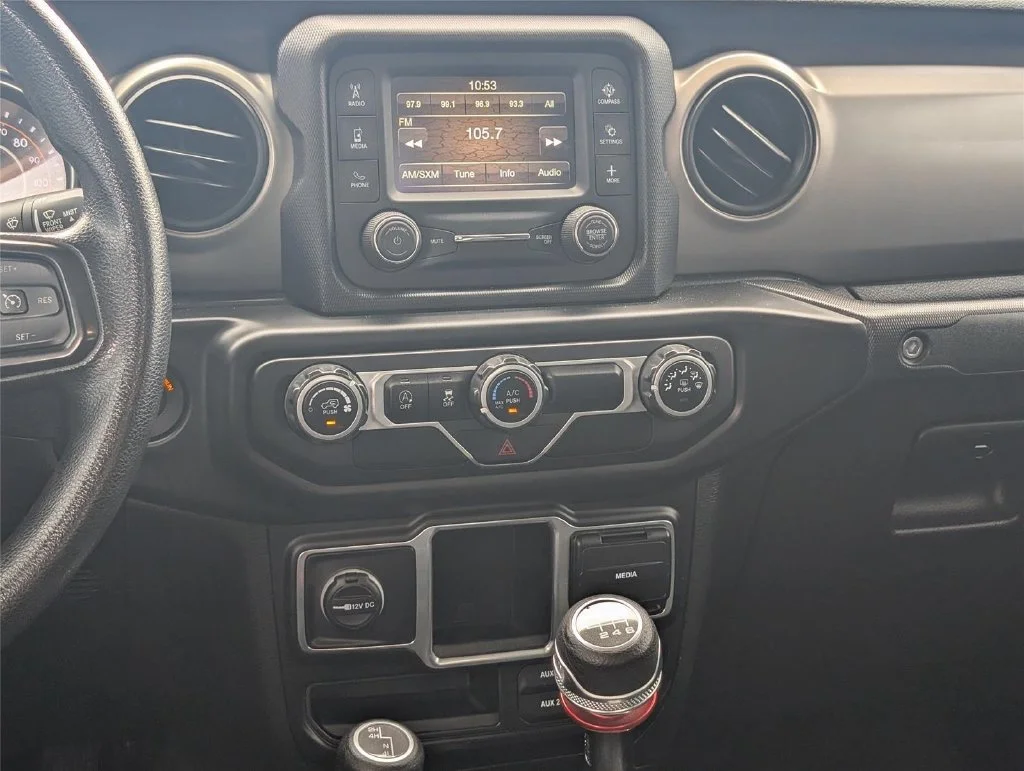 Used 2021 Sting-gray Clea Jeep Sport image 17