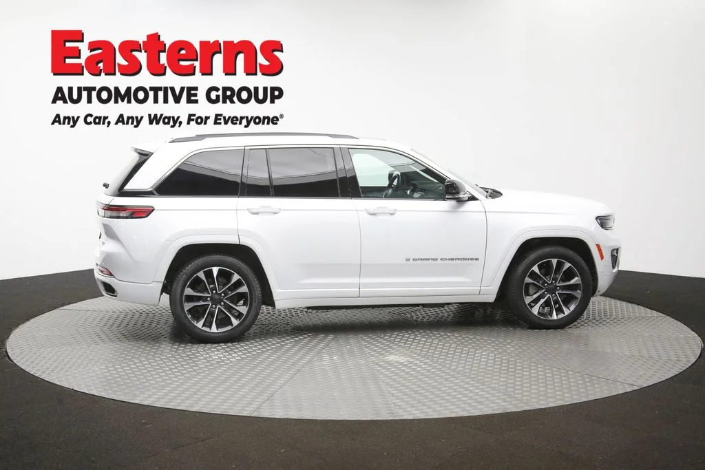 Used 2022 White Jeep Overland 4xe image 48