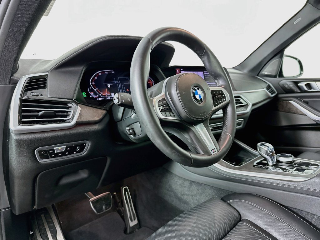 Used 2021 Carbon Black Metallic BMW xDrive40i image 10