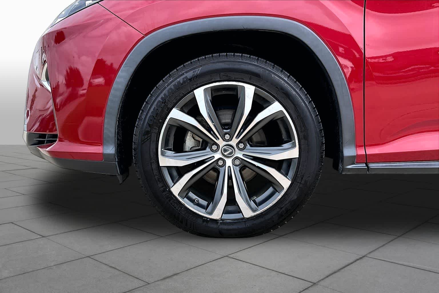 Used 2019 Matador Red Mica Lexus  image 11