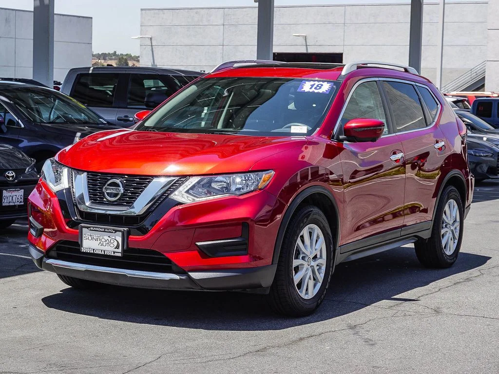Used 2018 Red Nissan SV image 3