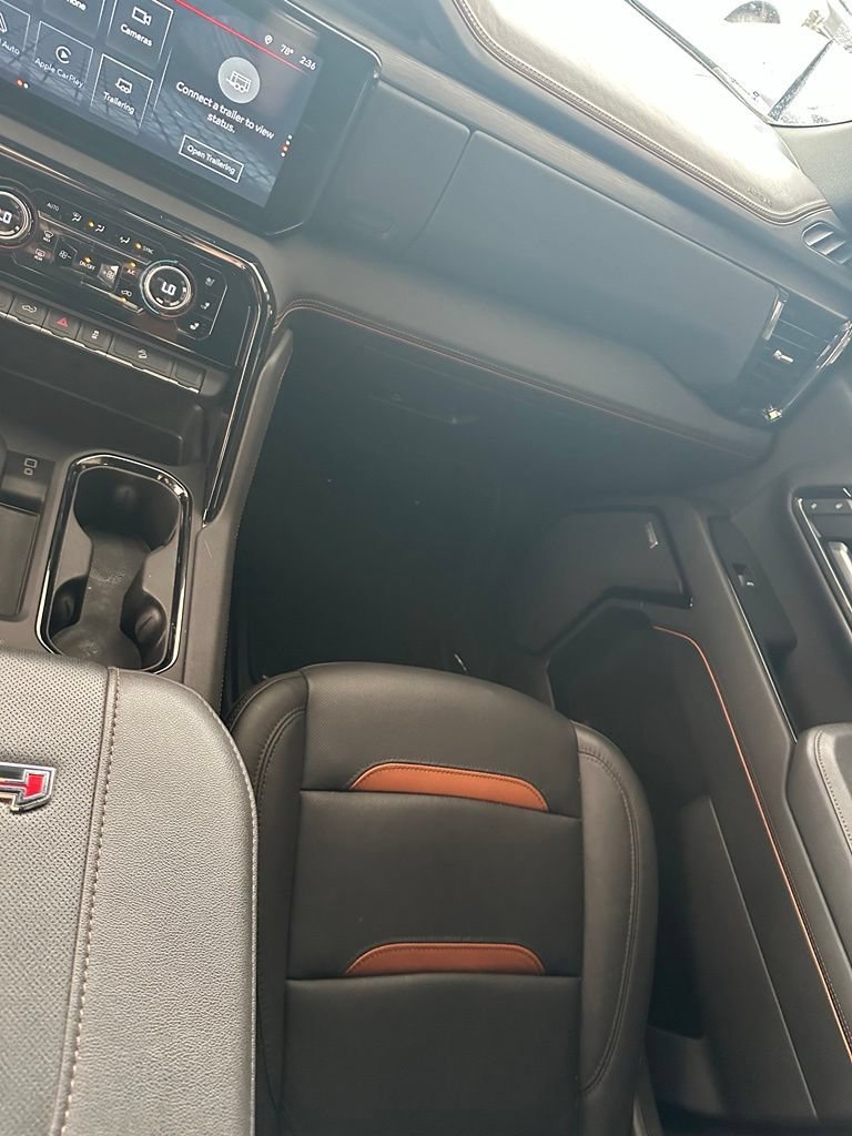 Used 2025 Sterling Metallic GMC AT4 image 26