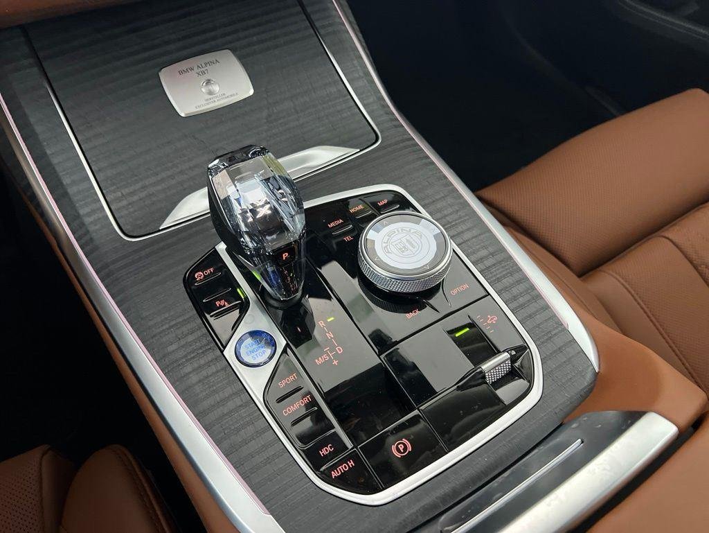 New 2026 Green Metallic BMW ALPINA XB7 image 12