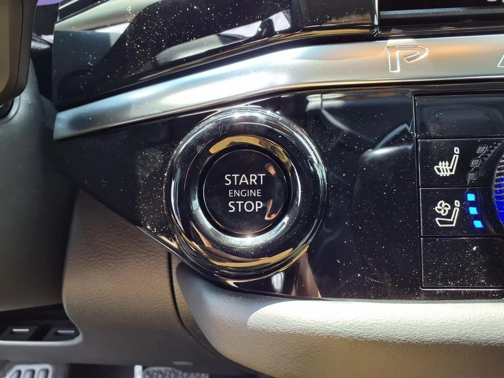 New 2026 Everest White Pearl TriCoat Nissan Platinum image 8