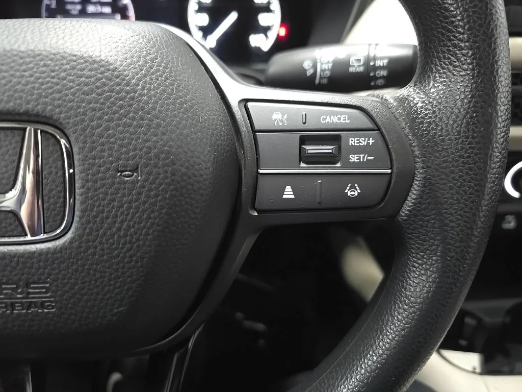 Used 2023 Gold Honda LX image 20