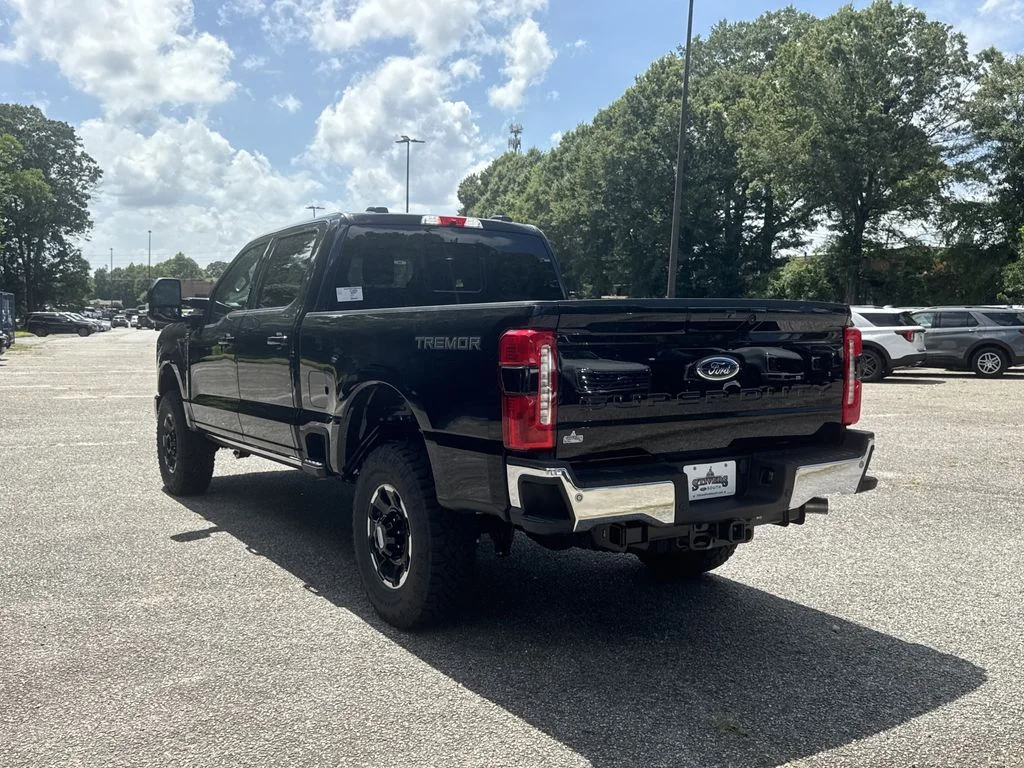 New 2026 Black Ford Lariat image 5