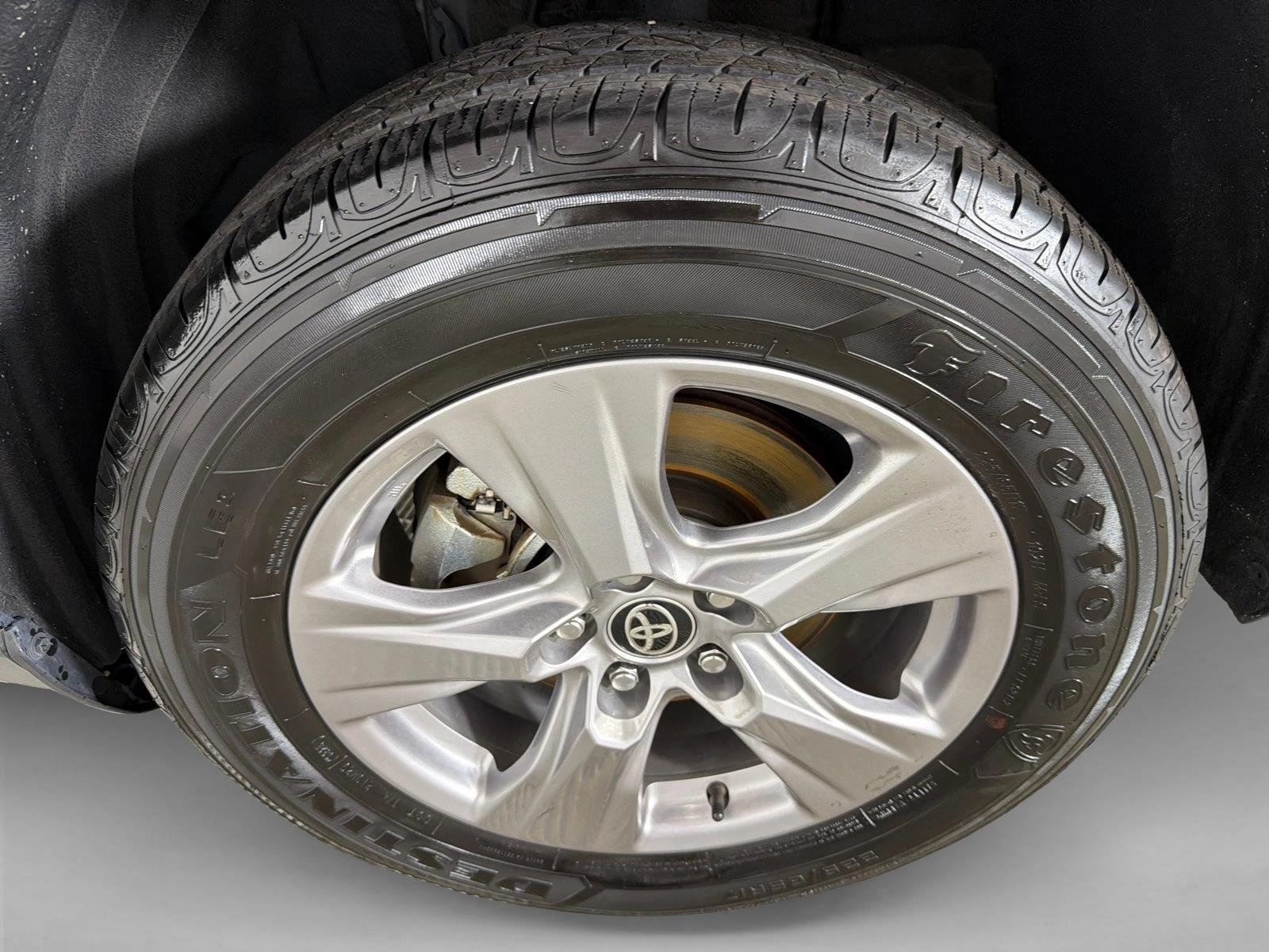 Used 2025 Midnight Black Metallic Toyota XLE image 11