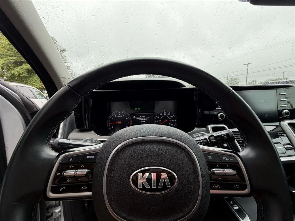 Used 2021 Sparkling Silver Kia S image 17