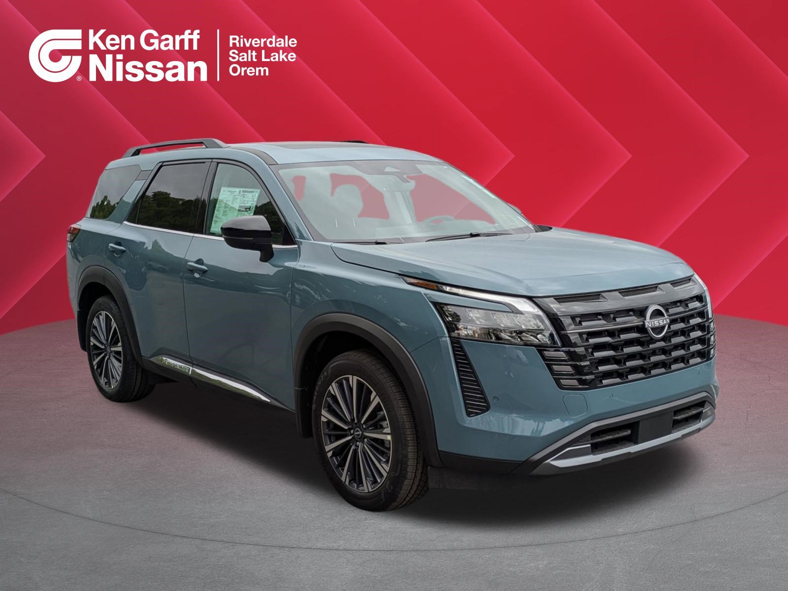 2026 Nissan Pathfinder Platinum 4WD's photo