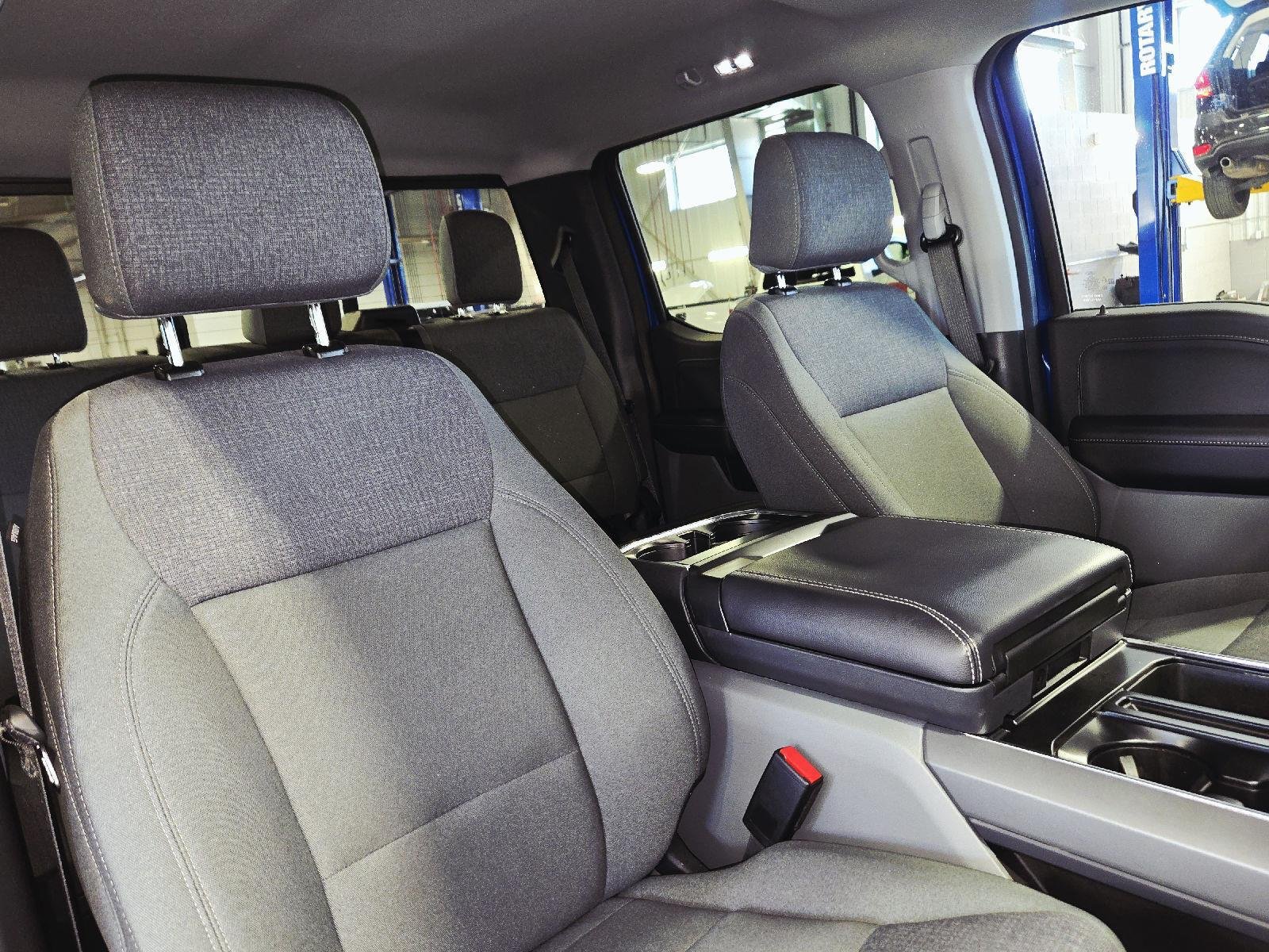 Used 2025 Atlas Blue FORD XLT image 57